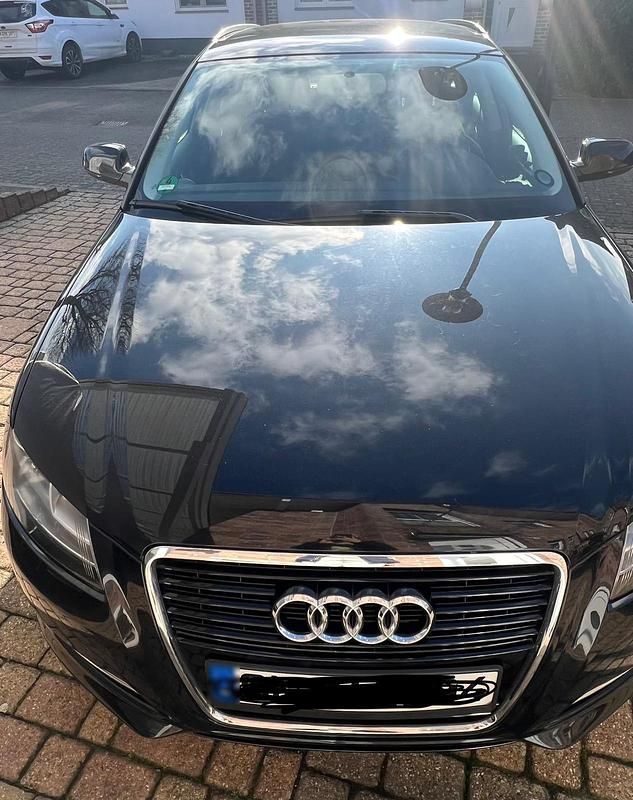 Gebraucht Audi A3 Attraction 105 PS (77 kW) 2011 Schwarz Kleinwagen