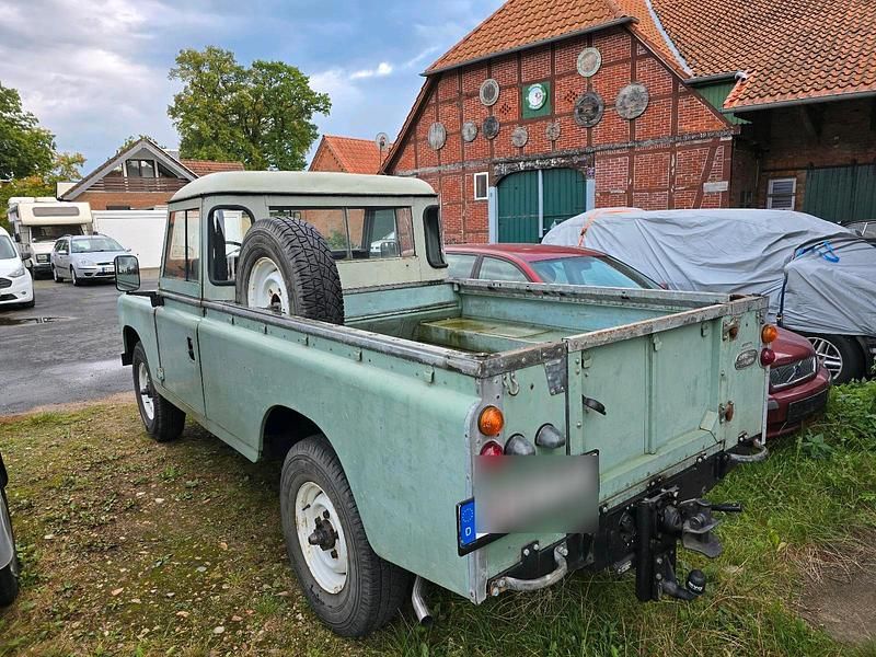 Gebraucht Land Rover 3 62 PS (45 kW) 1976 Grün SUV