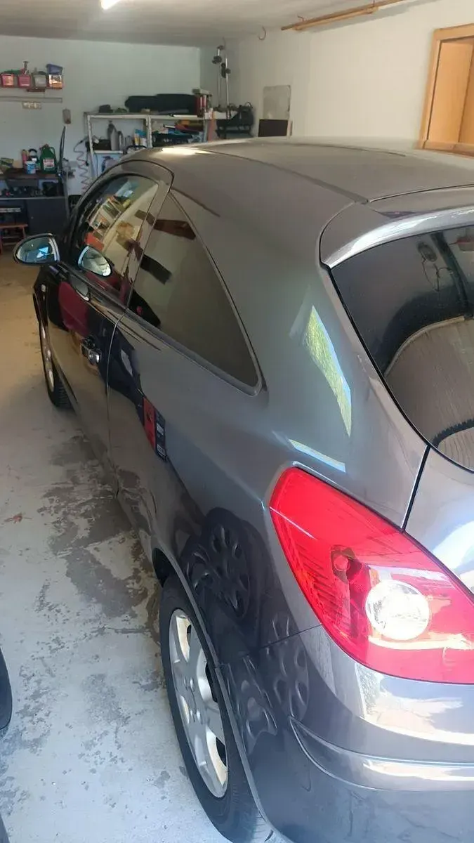 Gebraucht Opel Corsa Edition 87 PS (63 kW) 2010 Grau Kleinwagen