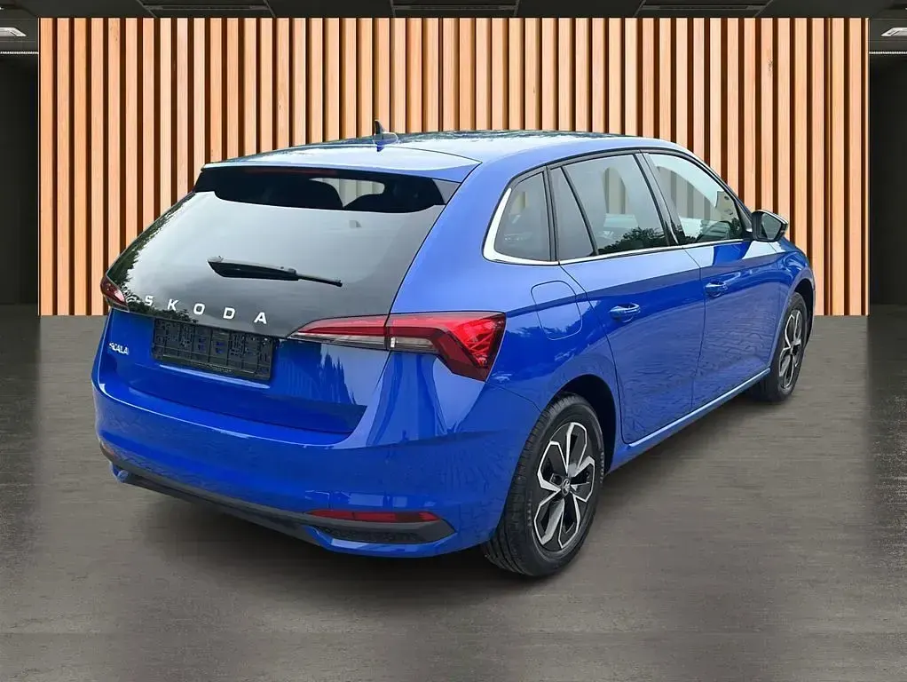 Gebraucht Skoda Scala Selection 116 PS (85 kW) 2025 Blau Kleinwagen