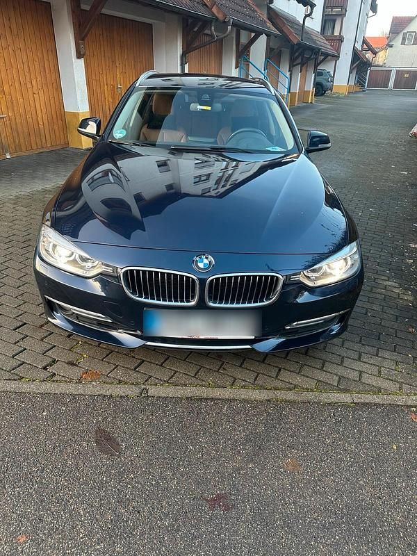 Blau Gebraucht 2014 BMW 325 Luxury Line Kombi | 15.000 € (Etwas zu teuer) - Bild 1/4