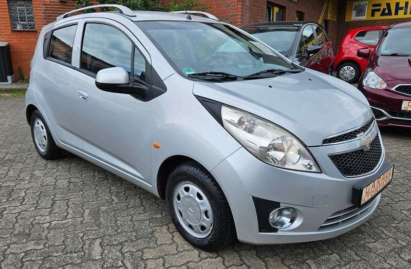 Silber Gebraucht 2011 Chevrolet Spark LS Kleinwagen | 2.999 € (Fairer Preis) - Bild 1/4
