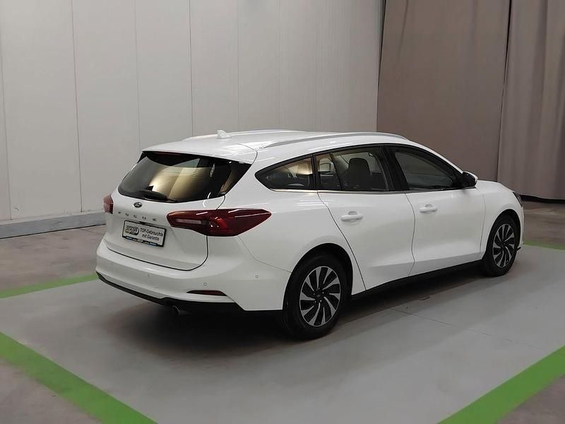 Gebraucht Ford Focus Titanium 116 PS (85 kW) 2023 Weiß Limousine