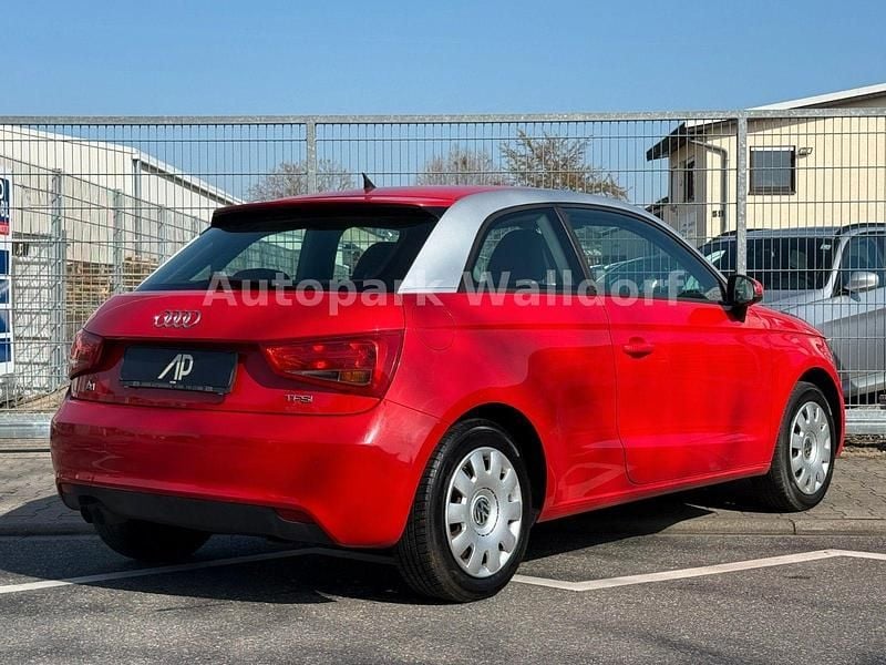 Gebraucht Audi A1 Attraction 122 PS (89 kW) 2010 Rot Kleinwagen