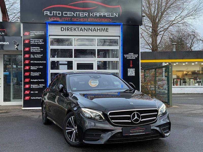 Schwarz Gebraucht 2018 Mercedes E220 AMG line Limousine | 24.490 € (Guter Preis) - Bild 1/4