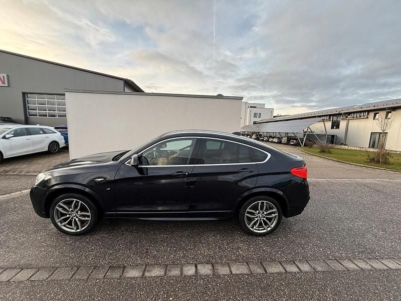 Blau Gebraucht 2018 BMW X4 SUV | 27.500 € (Guter Preis) - Bild 1/4