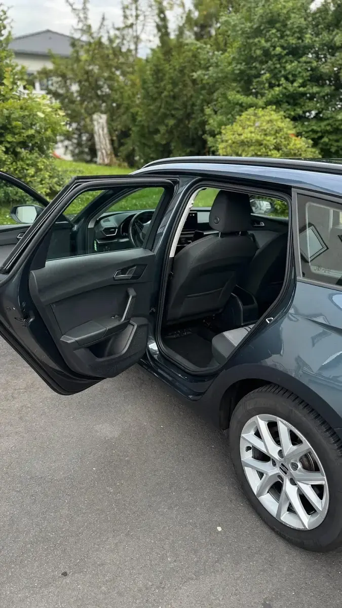 Gebraucht Seat Leon 150 PS (110 kW) 2021 Grau Kombi