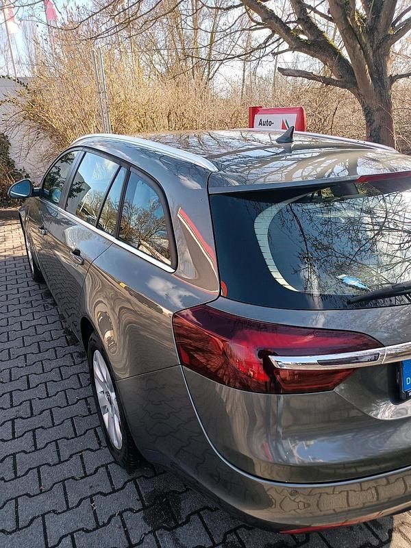 Gebraucht Opel Insignia 136 PS (100 kW) 2017 Kombi