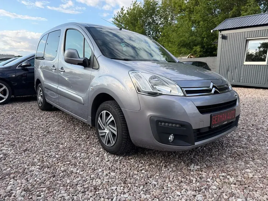 Gebraucht Citroën Berlingo SELECTION 99 PS (72 kW) 2015 Grau Van / Kleinbus