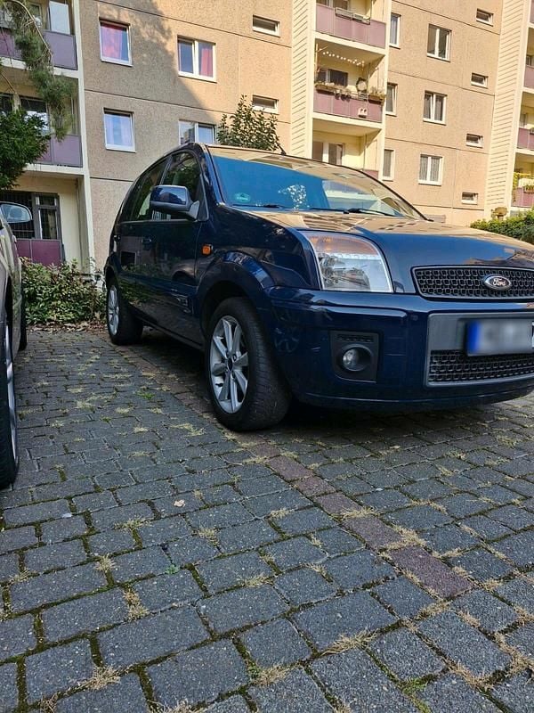 Usata Ford Fusion 80 CV (58 kW) 2011 Blu Utilitaria