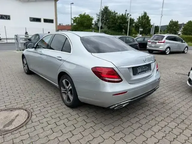 Gebraucht Mercedes E200 AMG line 184 PS (135 kW) 2018 Andere Limousine