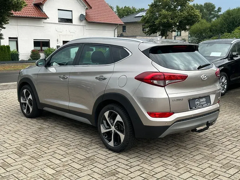 Gebraucht Hyundai Tucson 177 PS (130 kW) 2017 Gold SUV