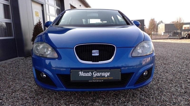 Gebraucht Seat Leon Stylance 125 PS (91 kW) 2010 Blau Kleinwagen