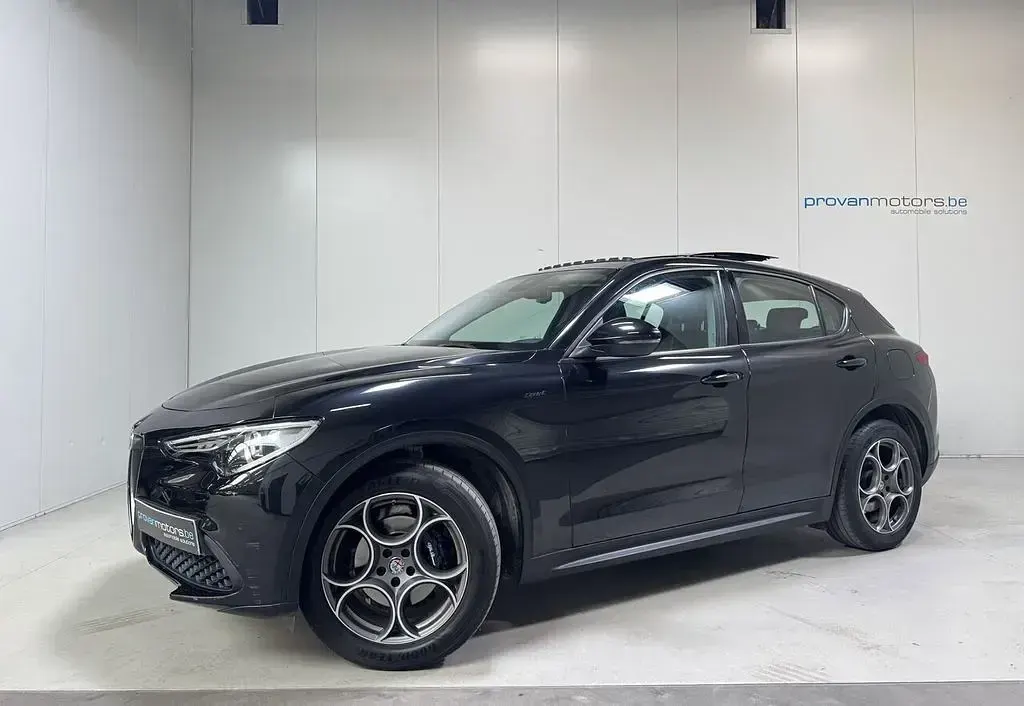 Gebraucht Alfa Romeo Stelvio 201 PS (147 kW) 2021 Schwarz SUV