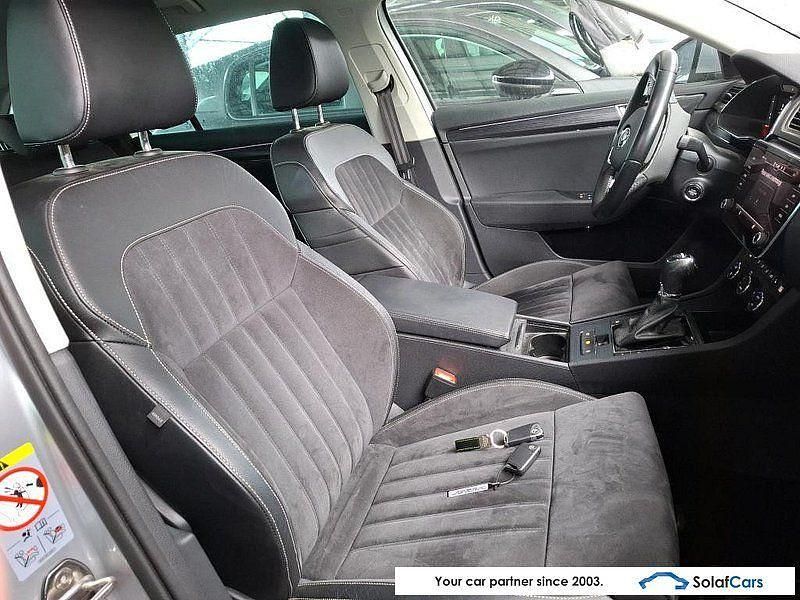 Gebraucht Skoda Superb Style 218 PS (160 kW) 2022 Silber Limousine