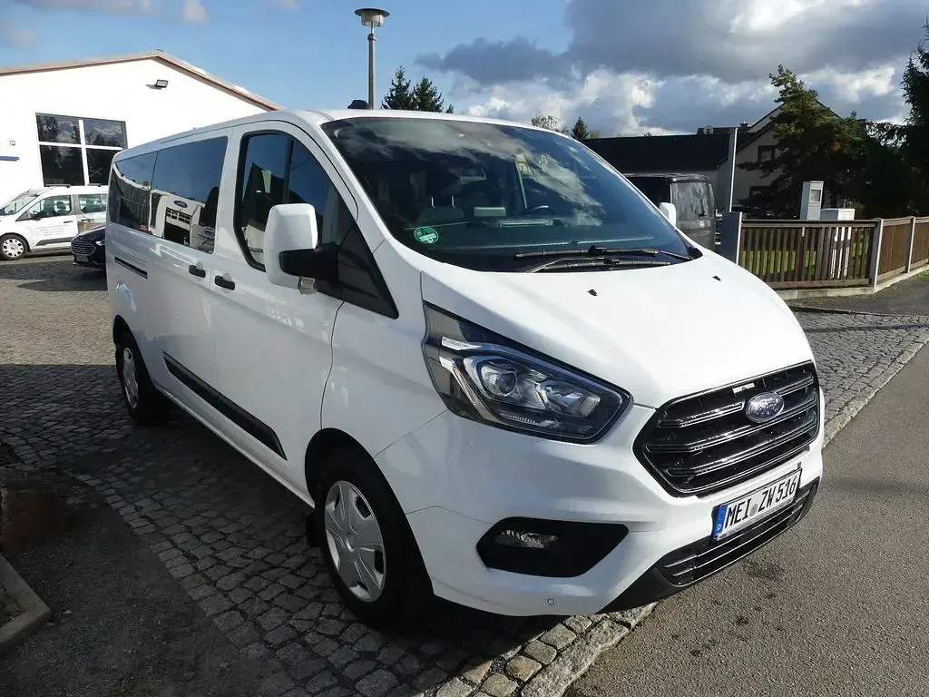 Gebraucht Ford Transit Trend 131 PS (96 kW) 2022 Weiß Kombi
