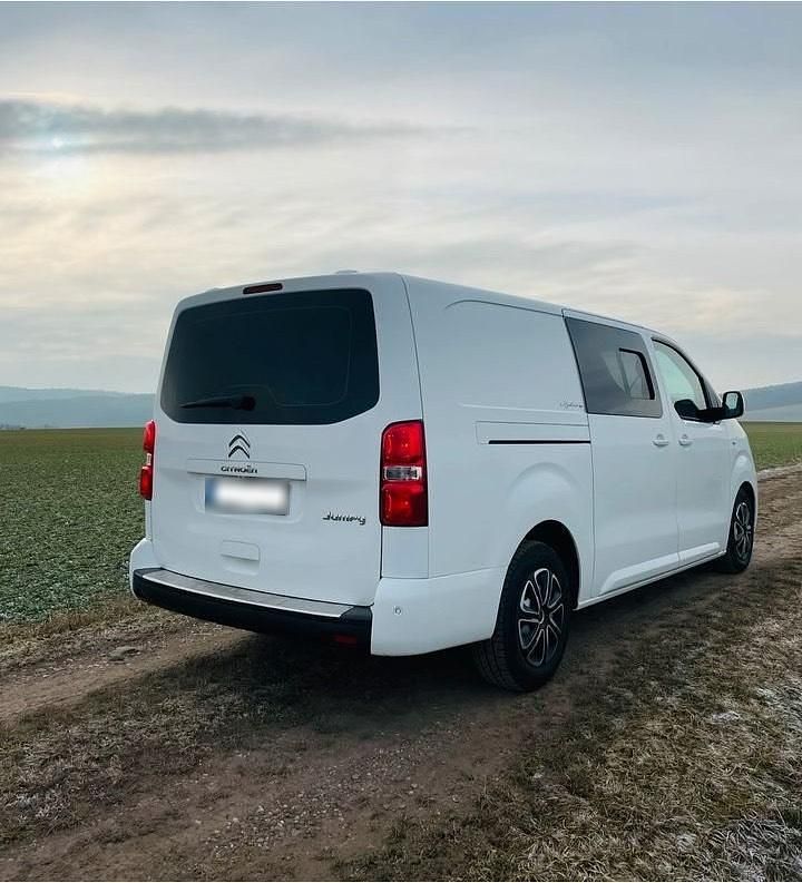 Second-hand Citroën Jumpy 177 CP (130 kW) 2018 Alb Monovolum