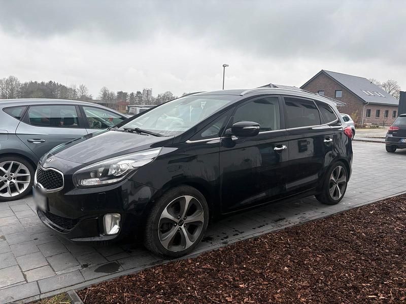 Gebraucht Kia Carens 141 PS (103 kW) 2016 Schwarz Van / Kleinbus