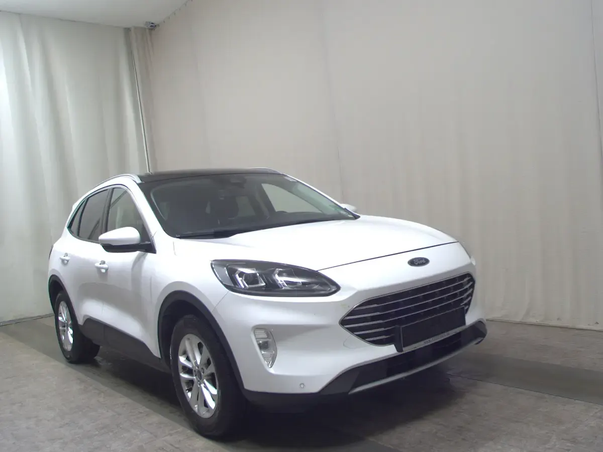 Używany Ford Kuga Titanium X 120 KM (88 kW) 2020 Biały SUV