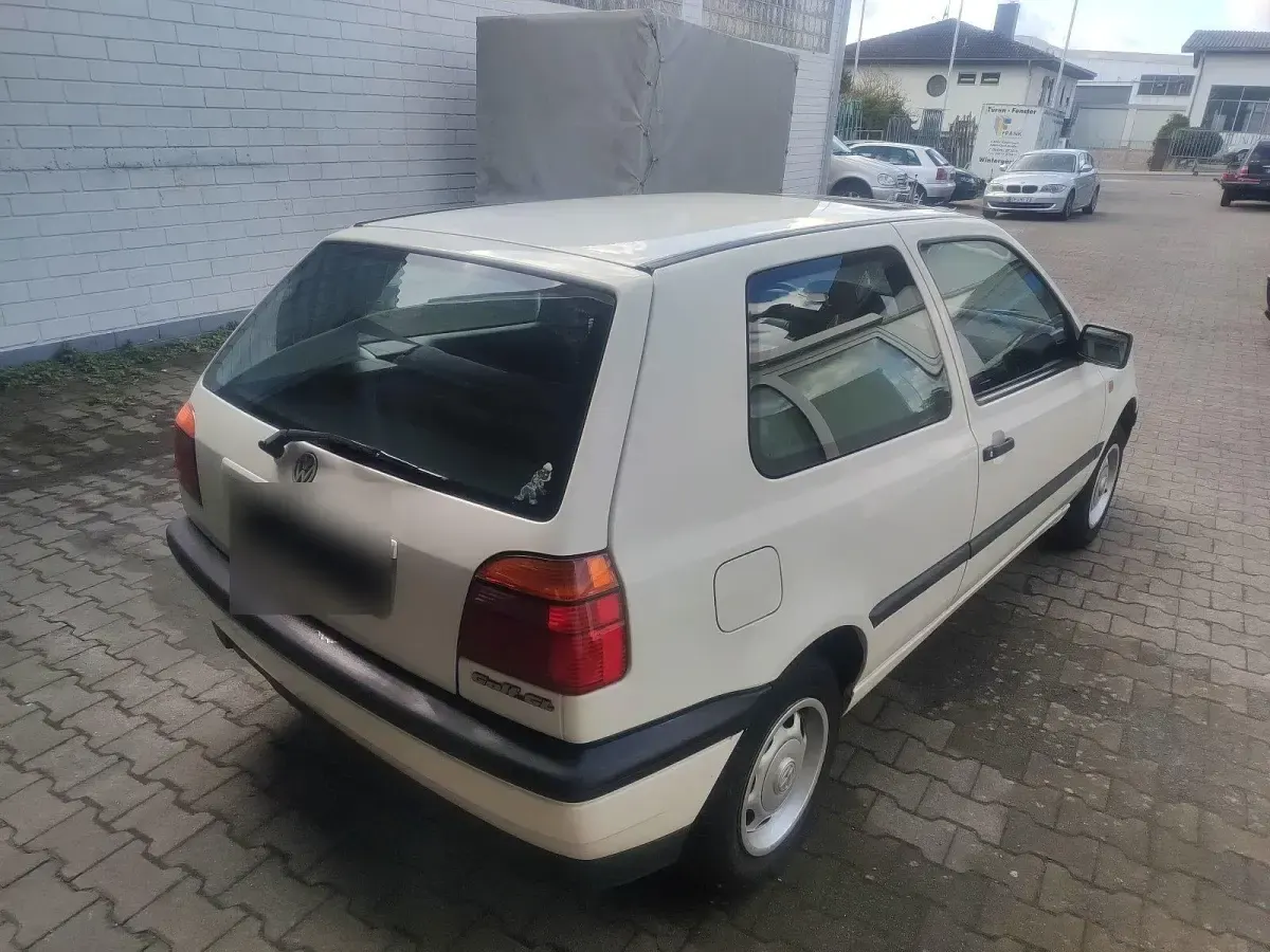 Gebraucht VW Golf III 75 PS (55 kW) 1994 Weiß Kleinwagen