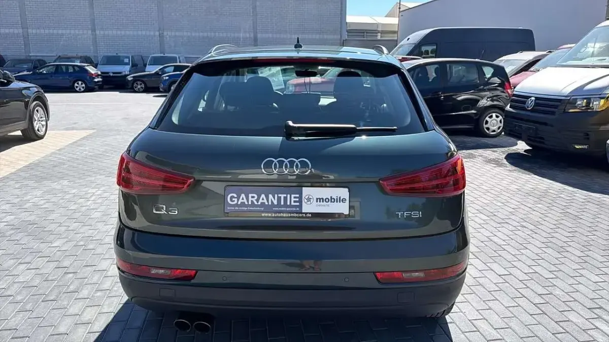 Gebraucht Audi Q3 Sport 125 PS (91 kW) 2018 Grün SUV