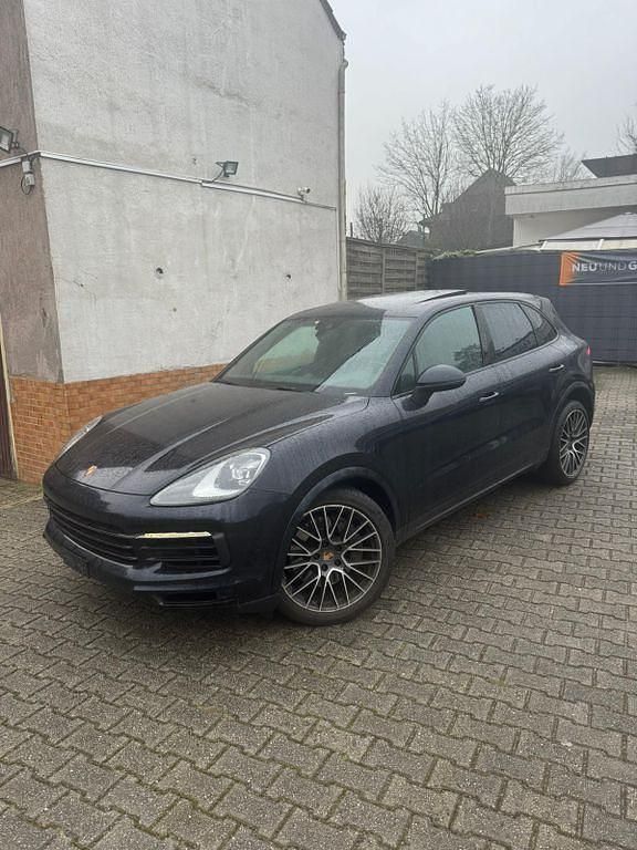 Gebraucht Porsche Cayenne S 441 PS (324 kW) 2018 Schwarz SUV