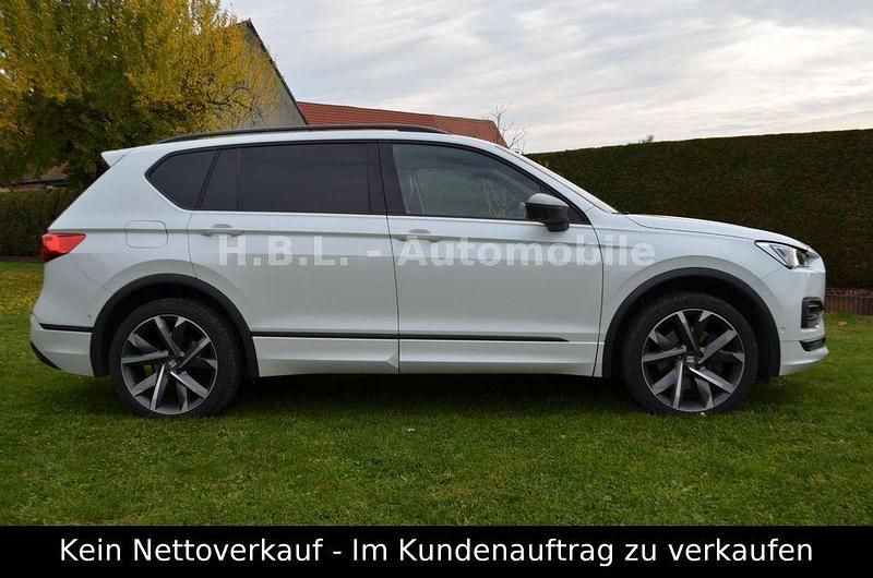 Weiß Gebraucht 2022 Seat Tarraco 4Drive SUV | 23.333 € (Fairer Preis) - Bild 1/4