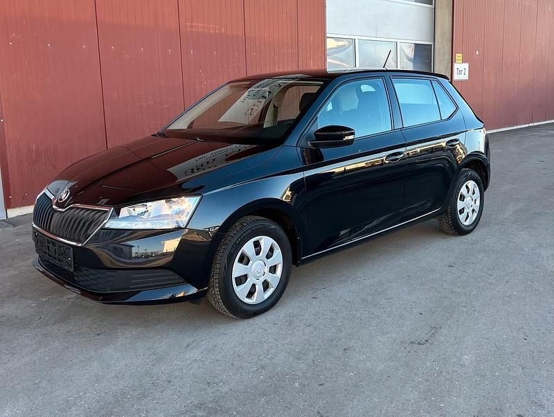 Schwarz Gebraucht 2019 Skoda Fabia Kleinwagen | 8.700 € (Guter Preis) - Bild 1/4