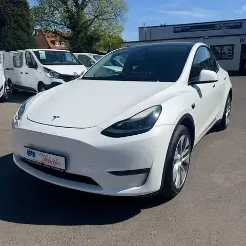 Second-hand Tesla Model Y 378 kW (514 CP) 2023 Alb SUV