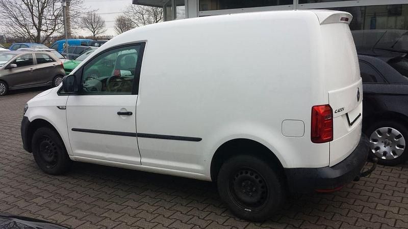 Gebraucht VW Caddy 122 PS (89 kW) 2016 Weiß Van / Kleinbus