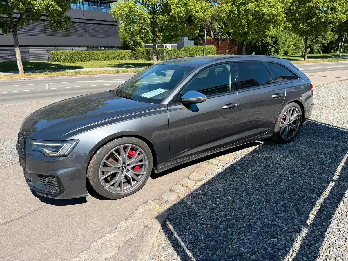 Gebraucht Audi S6 Comfort 344 PS (253 kW) 2021 Grau Kombi
