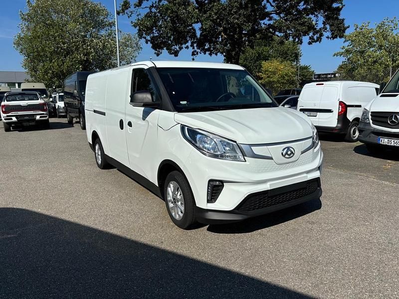 Neu Maxus eDeliver 3 100 kW (136 PS) 2025 Weiss Van