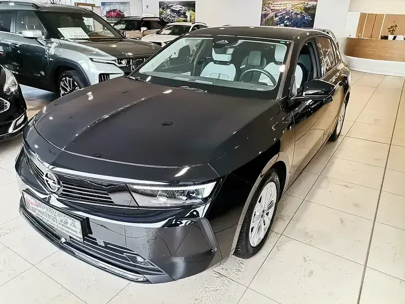 Gebraucht Opel Astra Elegance 131 PS (96 kW) 2023 Karbon schwarz (metallic) Limousine