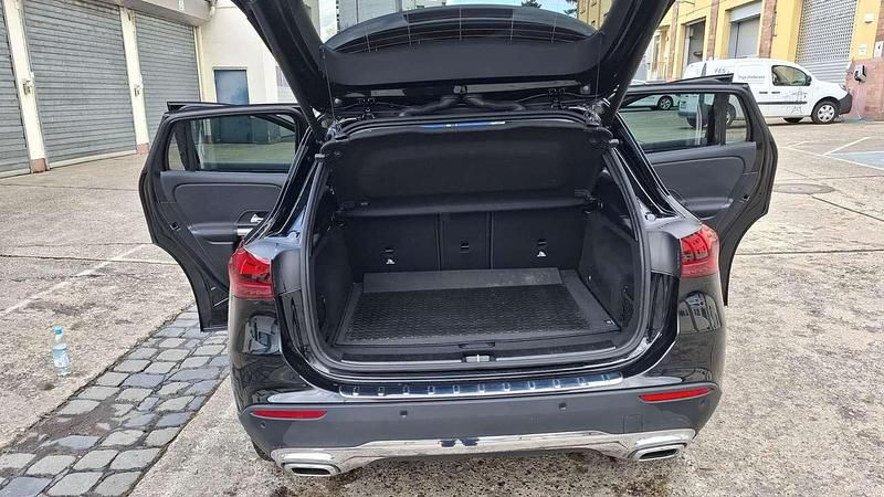 Gebraucht Mercedes GLA220 190 PS (139 kW) 2024 Schwarz SUV