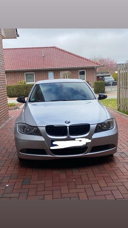 Gebraucht BMW 320 170 PS (125 kW) 2007 Silber Limousine