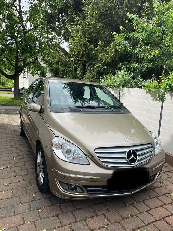 Gold Gebraucht 2007 Mercedes B170 Van / Kleinbus | 2.000 € (Guter Preis) - Bild 1/4
