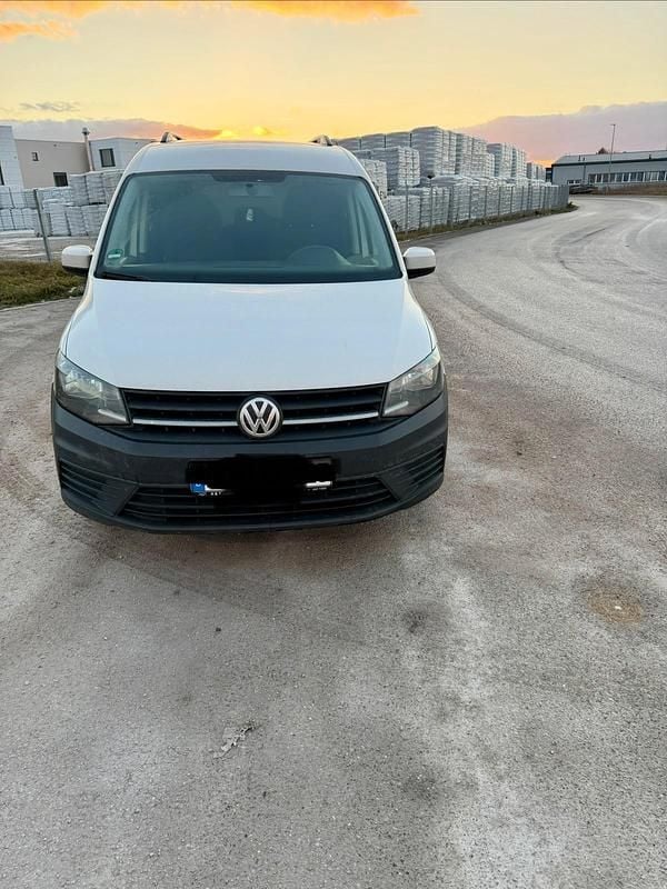 Weiß Gebraucht 2020 VW Caddy Van / Kleinbus | 15.700 € (Teuer) - Bild 1/4
