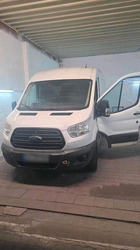 Usado Ford Transit 155 HP (114 kW) 2015 Branco Monovolume