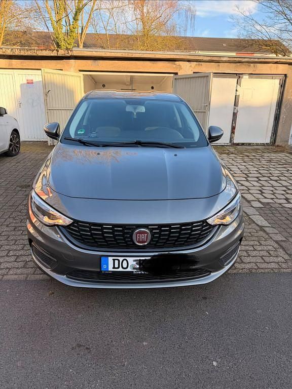 Gebraucht Fiat Tipo Lounge 110 PS (80 kW) 2016 Grau Limousine