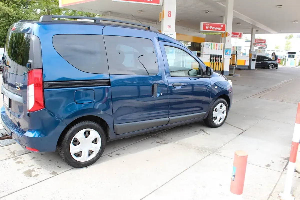 Gebraucht Dacia Dokker 90 PS (66 kW) 2016 Blau Van / Kleinbus