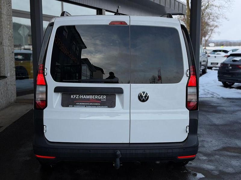 Gebraucht VW Caddy Maxi 102 PS (75 kW) 2022 Weiß Van / Kleinbus