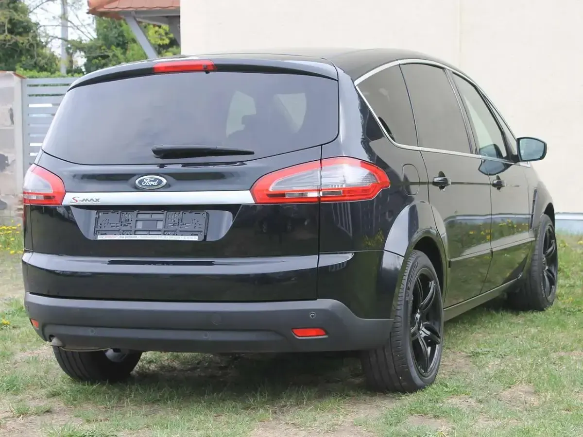 Używany Ford S-MAX Titanium 140 KM (102 kW) 2011 Czarny Minivan