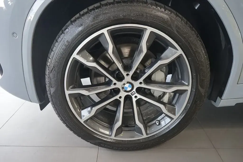 Gebraucht BMW X4 M Sport 286 PS (210 kW) 2022 Grau SUV