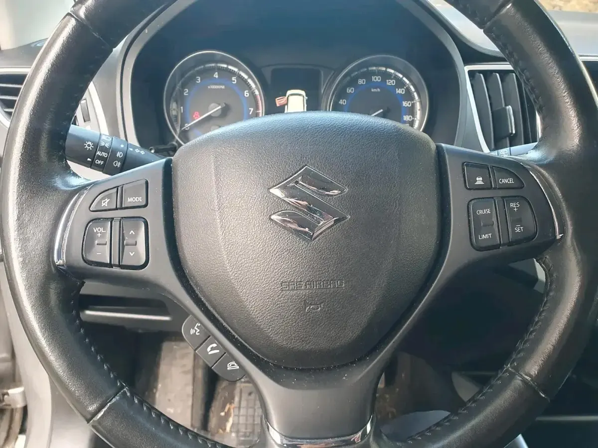 Gebraucht Suzuki Baleno 111 PS (81 kW) 2016 Grau Kleinwagen