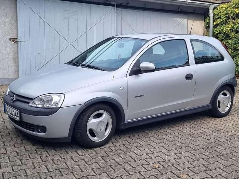 Gebraucht Opel Corsa Comfort 58 PS (42 kW) 2002 Silber Limousine