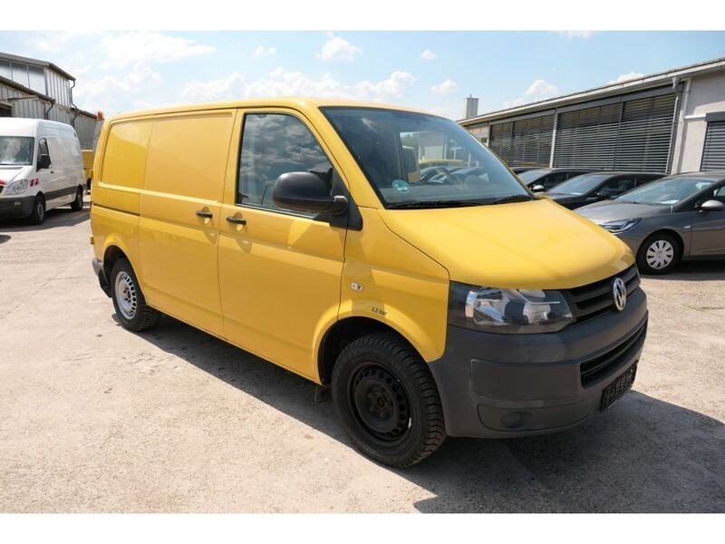 Gebraucht VW T5 84 PS (61 kW) 2012 Ginstergelb r1032 Van