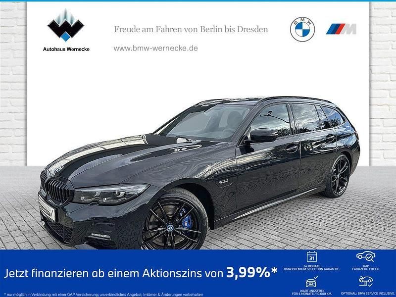 Saphirschwarz Gebraucht 2021 BMW 330e M Sport Kombi | 31.946 € (Fairer Preis) - Bild 1/4