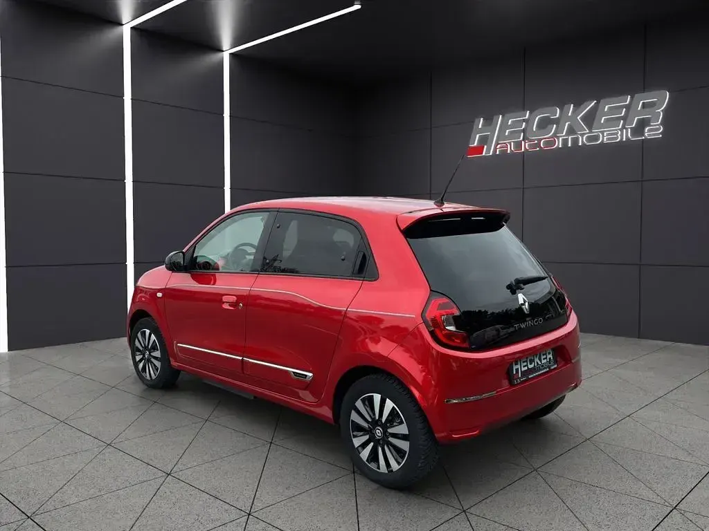 Gebraucht Renault Twingo Techno 60 kW (82 PS) 2022 Feuerrot Kleinwagen