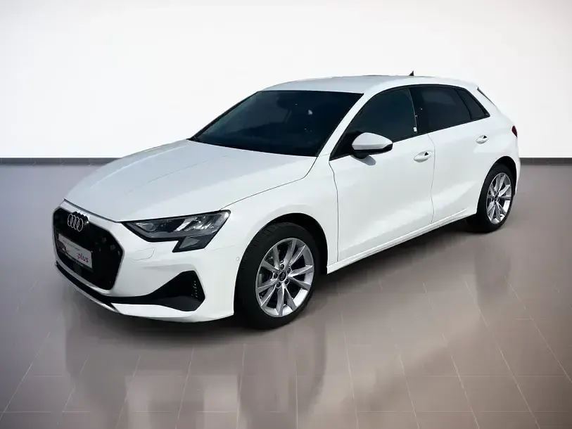 Gebraucht Audi A3 Ambiente 116 PS (85 kW) 2025 Arkonaweiß Limousine