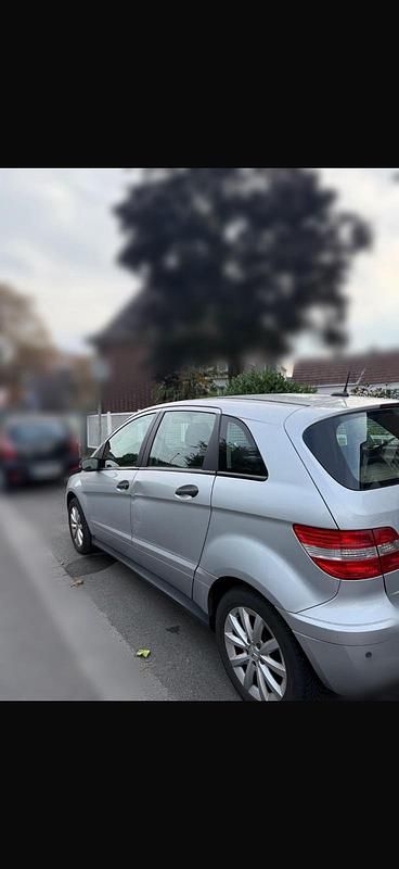 Gebraucht Mercedes B170 116 PS (85 kW) 2005 Grau Van / Kleinbus